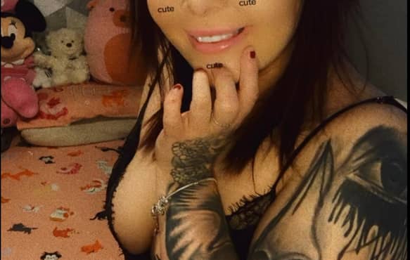 profile photo of babygirl30x