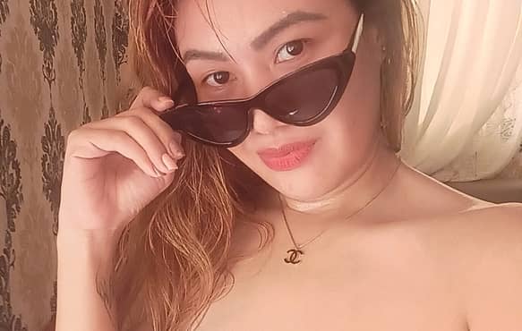 profile photo of Reina_Slutty-MILF