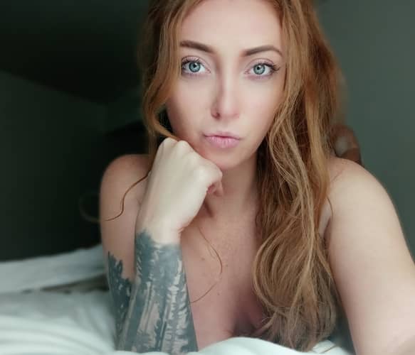 profile photo of Darlingredxoxo